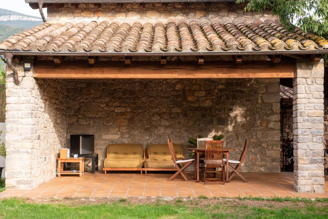 El Vilarot. La Casa De Piedra En La Naturaleza. Girona Exteriér fotografie